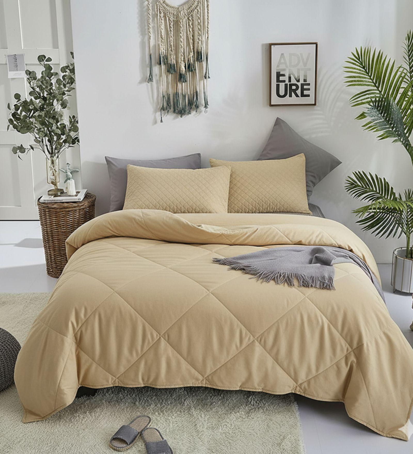 Sleeping Owls 100% Cotton Soft Solid plain Comforter Set 150/400 GSM Sleeping Owls 100% Cotton Soft Solid plain Comforter Set 150/400 GSM