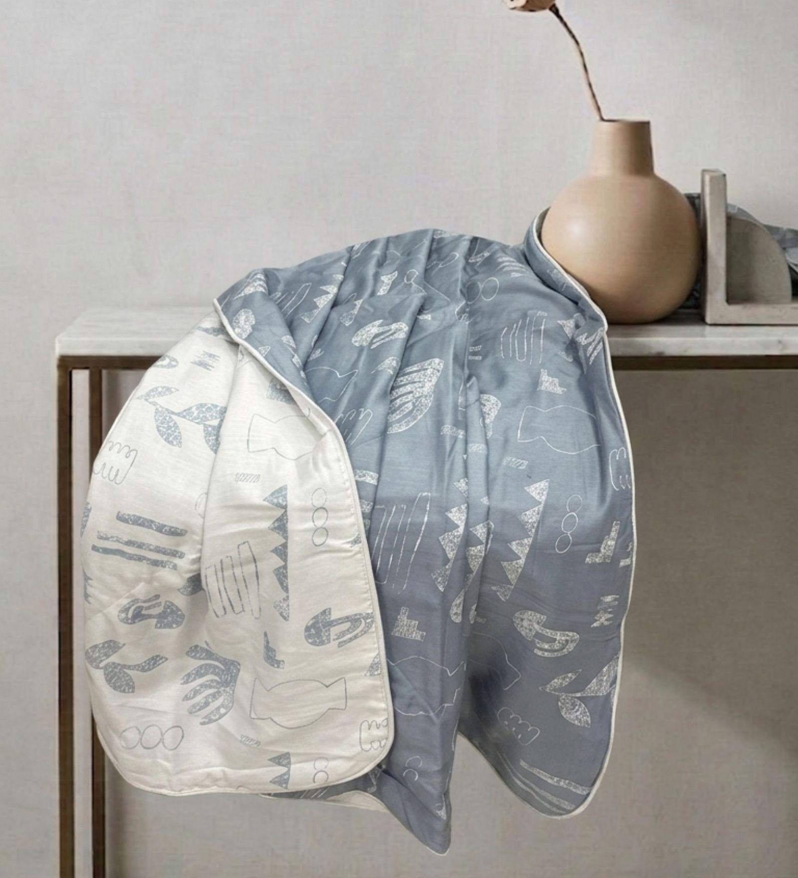 Sleeping Owls Premium 300TC 100% Pure Cotton Printed Reversible Dohar Set Sleeping Owls Premium 300TC 100% Pure Cotton Printed Reversible Dohar Set