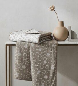 Sleeping Owls Premium 300TC 100% Pure Cotton Printed Reversible Dohar Set