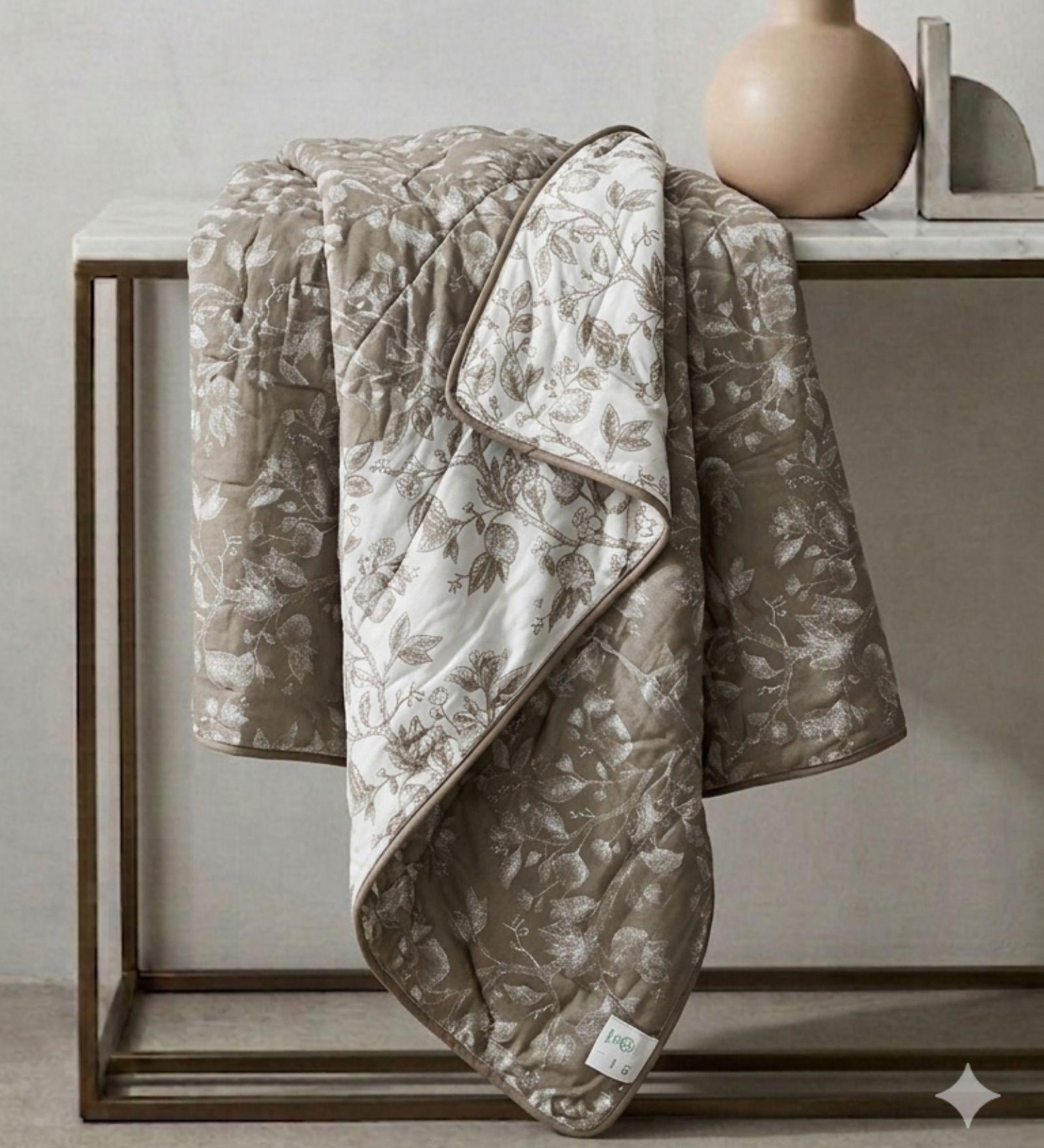 Sleeping Owls Premium 300TC 100% Pure Cotton Printed Reversible Dohar Set Sleeping Owls Premium 300TC 100% Pure Cotton Printed Reversible Dohar Set