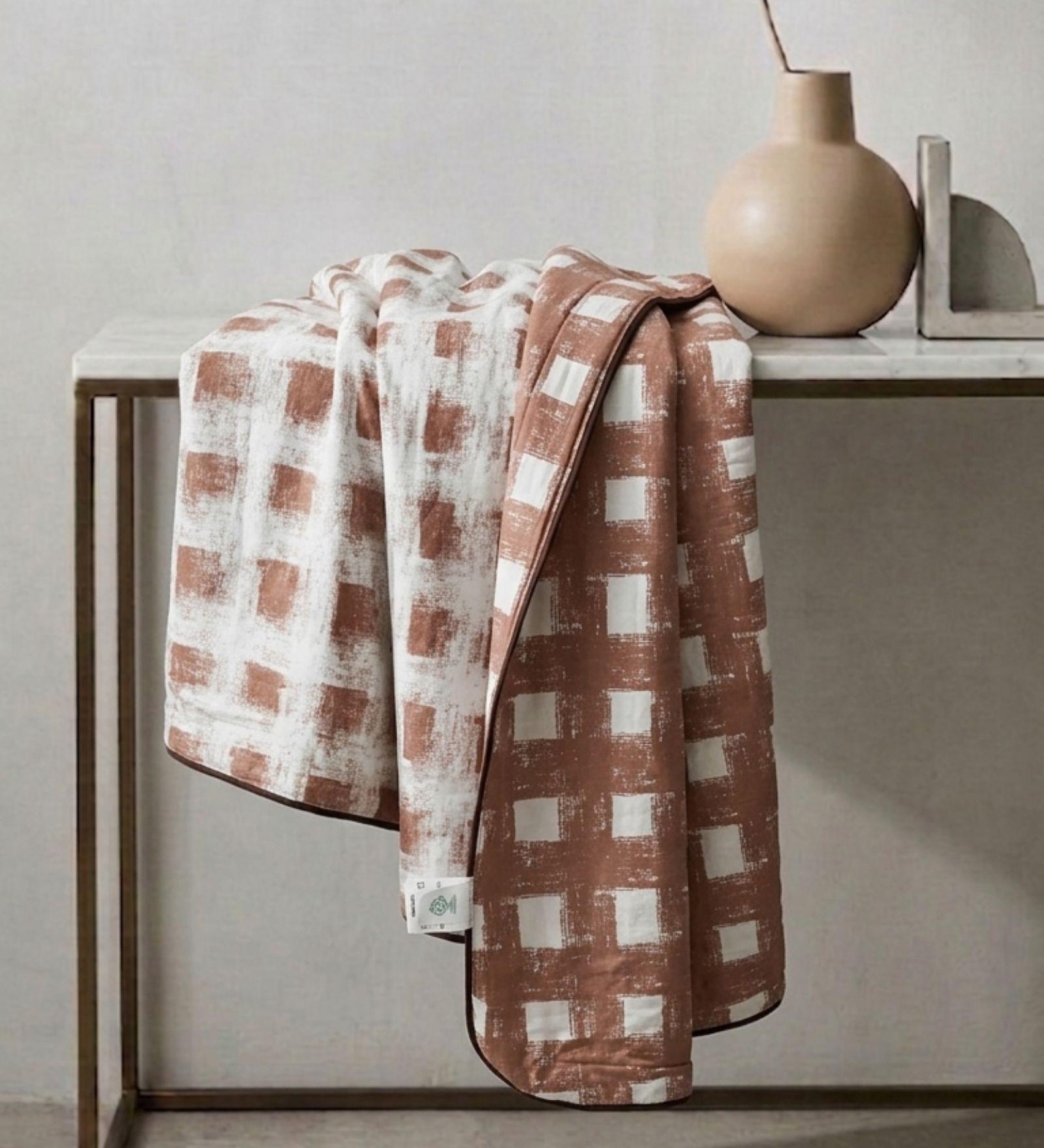 Sleeping Owls Premium 300TC 100% Pure Cotton Printed Reversible Dohar Set Sleeping Owls Premium 300TC 100% Pure Cotton Printed Reversible Dohar Set