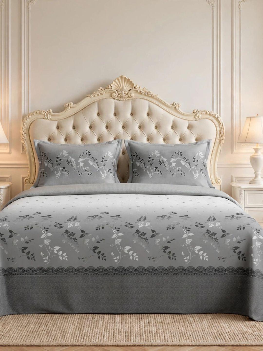 Sleeping Owls Utsav 220 TC Percale Cotton Panel Print Super King Bedsheet Set with 2 Coordinated Pillow Covers Sleeping Owls Utsav 220 TC Percale Cotton Panel Print Super King Bedsheet Set with 2 Coordinated Pillow Covers